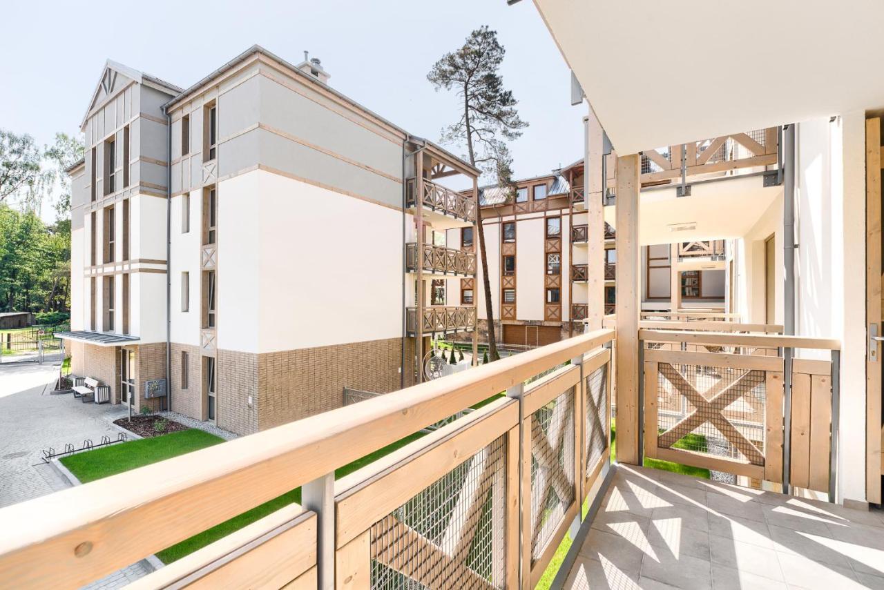 Apartament Bursztynowy Rezydencja Park Мельно Экстерьер фото