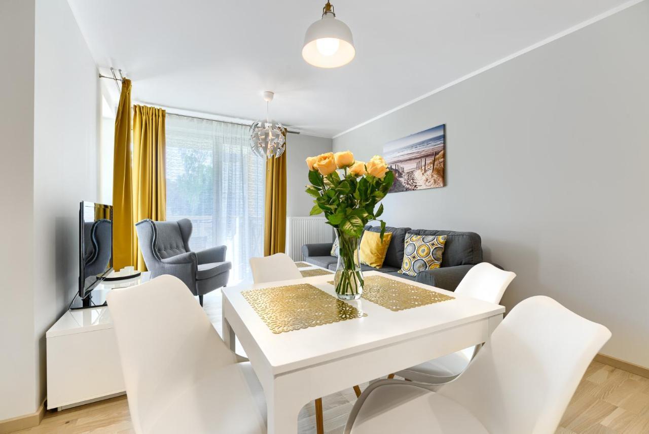 Apartament Bursztynowy Rezydencja Park Мельно Экстерьер фото